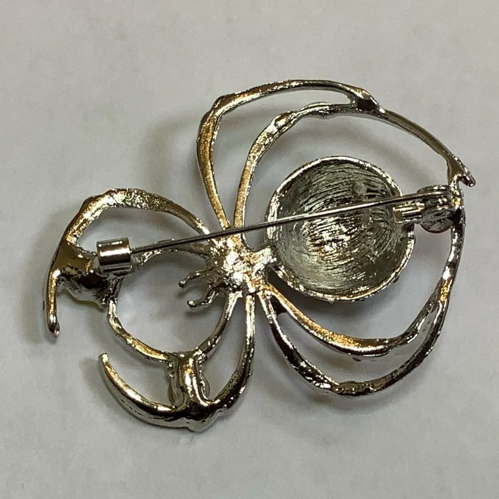 Long Legged Rhinestone Spider Brooch - Picture 6 of 10